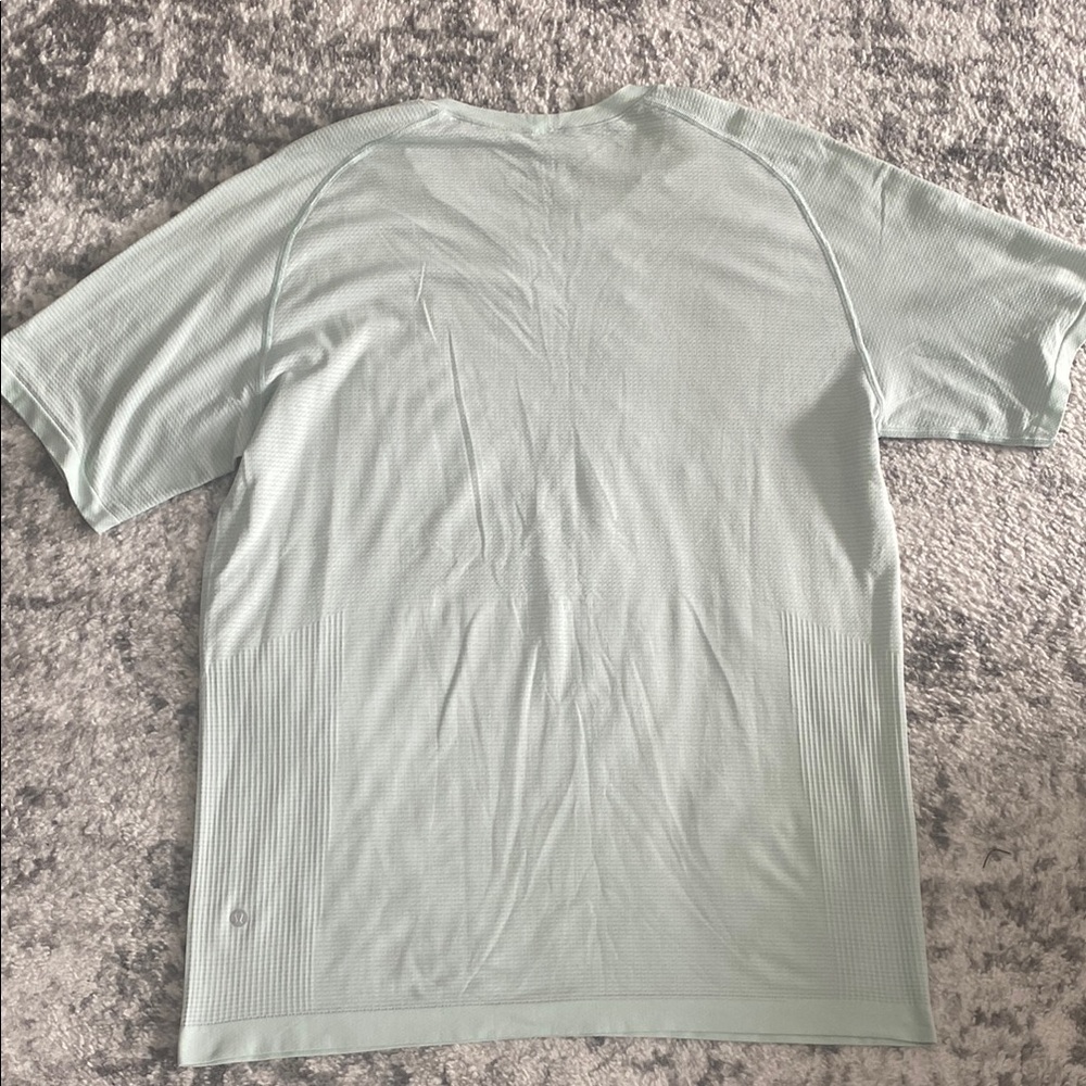 lululemon tshirt , mens